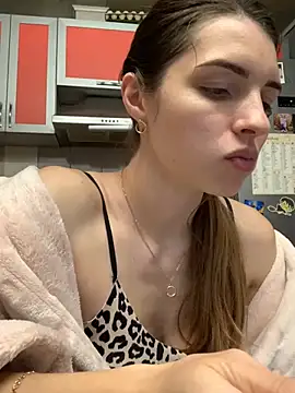 Snapshot of SeducingYoghourt chatting on 6, 1, 2025 SeducingYoghourt online show from 6, 1, 2025