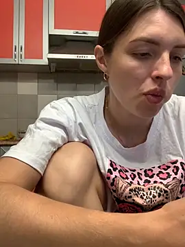 Snapshot of SeducingYoghourt chatting on 26, 9, 2025 SeducingYoghourt online show from 26, 9, 2025