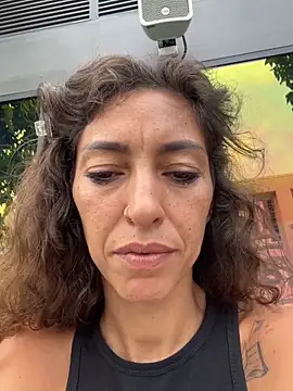 amanilouve online show from 1, 3, 2025