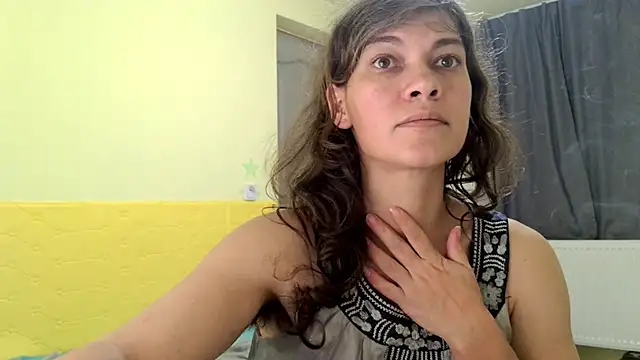 Snapshot of MercyLove chatting on 9, 11, 2025 MercyLove online show from 9, 11, 2025