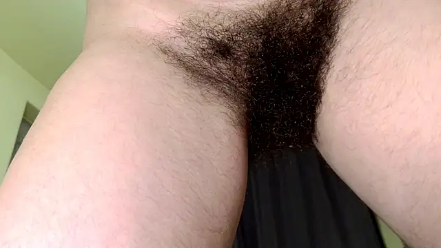 Snapshot of MercyLove chatting on 13, 11, 2025 MercyLove online show from 13, 11, 2025