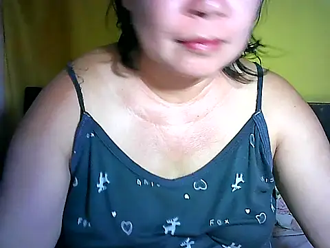 Snapshot of boobsiness chatting on 3, 10, 2025 boobsiness online show from 3, 10, 2025