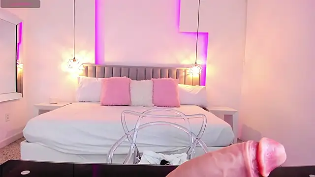 Snapshot of ValeryNova chatting on 11, 2, 2025 ValeryNova online show from 11, 2, 2025