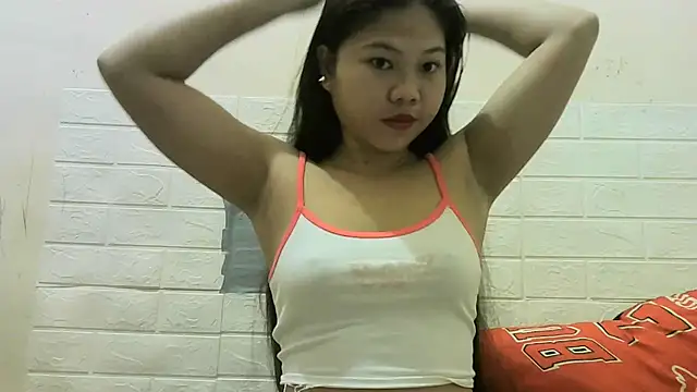 Snapshot of wildestsweetie chatting on 15, 12, 2025 wildestsweetie online show from 15, 12, 2025