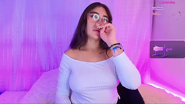 Snapshot of Samii_Evans chatting on 14, 1, 2025 Samii Evans online show from 14, 1, 2025