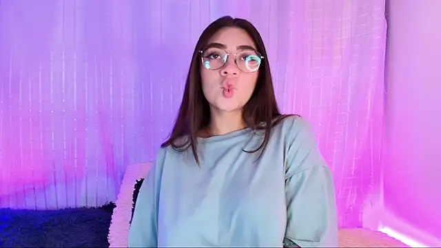 Snapshot of Samii_Evans chatting on 6, 2, 2025 Samii Evans online show from 6, 2, 2025