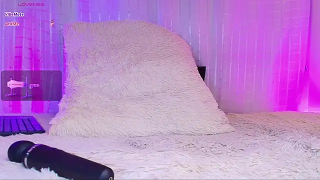 Snapshot of Samii_Evans chatting on 6, 3, 2025 Samii Evans online show from 6, 3, 2025