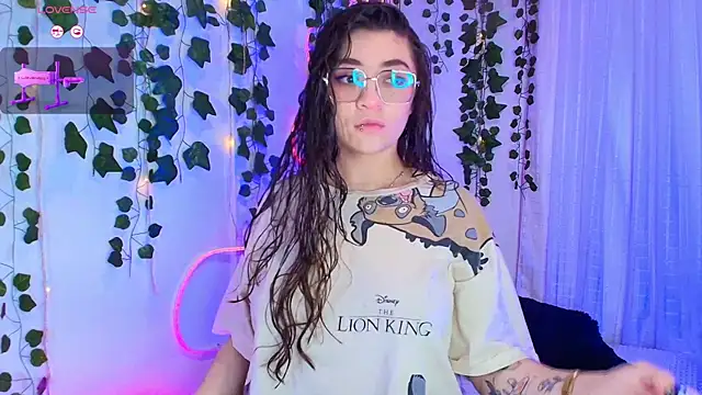 Snapshot of Samii_Evans chatting on 12, 11, 2025 Samii Evans online show from 12, 11, 2025