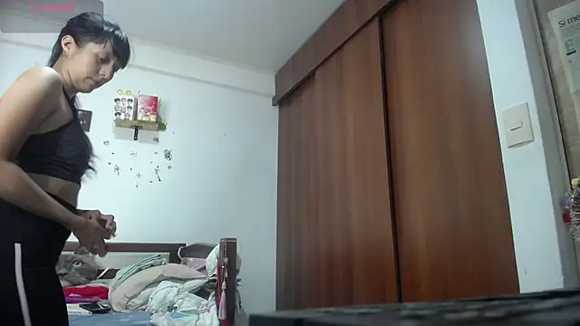 Moon lunita online show from 11, 11, 2025