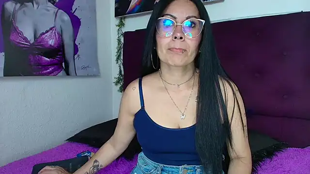 Snapshot of Tania_mature chatting on 18, 7, 2026 Tania mature online show from 18, 7, 2026