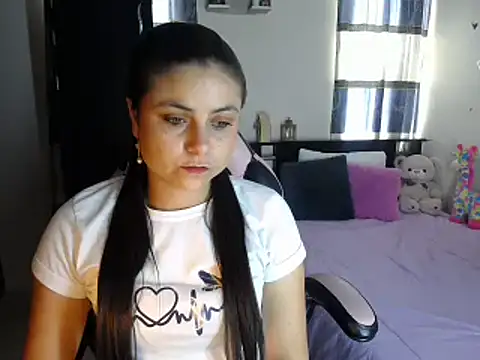 Snapshot of violeta_campbell chatting on 27, 2, 2025 violeta campbell online show from 27, 2, 2025