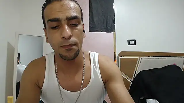 Snapshot of highguy chatting on 1, 8, 2026 highguy online show from 1, 8, 2026