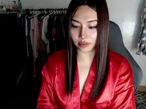 urqueendominant online show from 1, 3, 2025