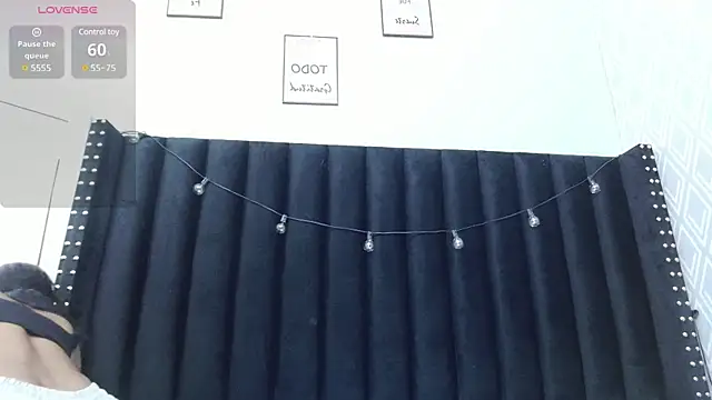 colombiamommy online show from 27, 2, 2025