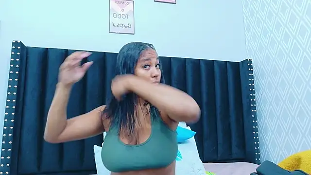 Snapshot of colombiamommy chatting on 17, 2, 2026 colombiamommy online show from 17, 2, 2026