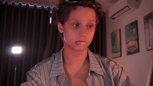 Snapshot of Nicky_neal chatting on 29, 3, 2026 Nicky neal online show from 29, 3, 2026