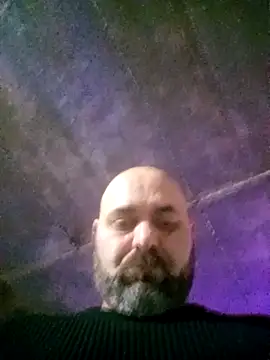 Snapshot of Czarny1104 chatting on 14, 12, 2025 Czarny1104 online show from 14, 12, 2025