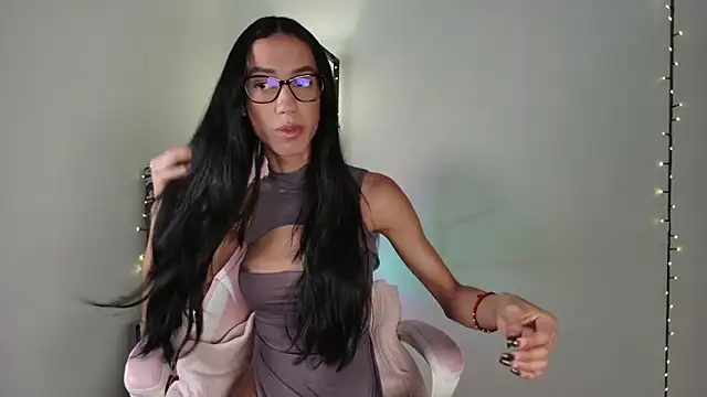  monamour  online show from 15, 12, 2024