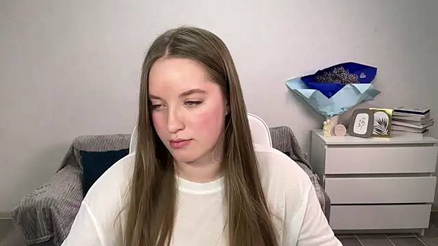 Snapshot of EvaMaddison chatting on 26, 11, 2025 EvaMaddison online show from 26, 11, 2025