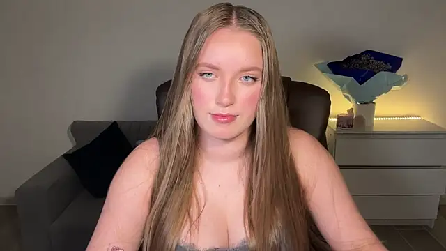 Snapshot of EvaMaddison chatting on 13, 6, 2026 EvaMaddison online show from 13, 6, 2026