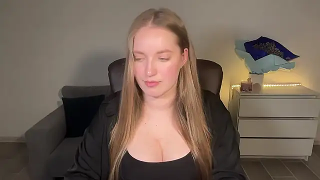 Snapshot of EvaMaddison chatting on 29, 6, 2026 EvaMaddison online show from 29, 6, 2026