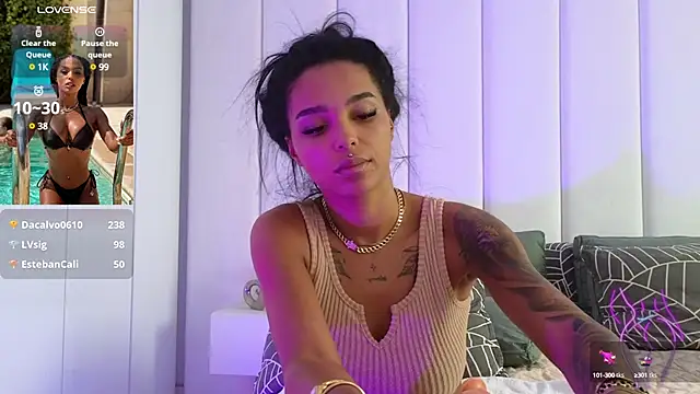 Snapshot of KimiBrown chatting on 5, 12, 2024 KimiBrown online show from 5, 12, 2024