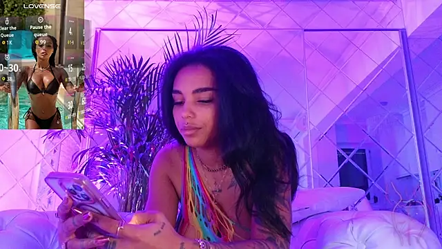 KimiBrown online show from 4, 12, 2025