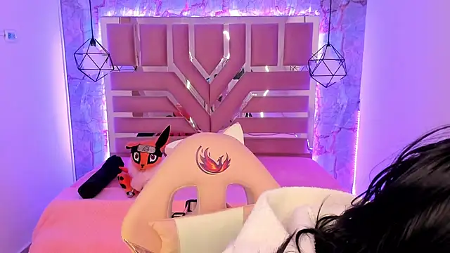 Nami usagi online show from 8, 1, 2025