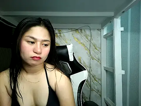 Snapshot of Mia_2022 chatting on 25, 9, 2025 Mia 2022 online show from 25, 9, 2025