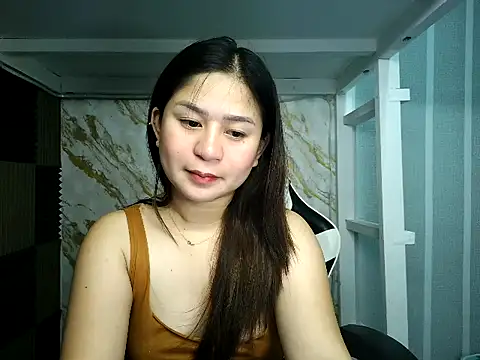 Snapshot of Mia_2022 chatting on 6, 10, 2025 Mia 2022 online show from 6, 10, 2025