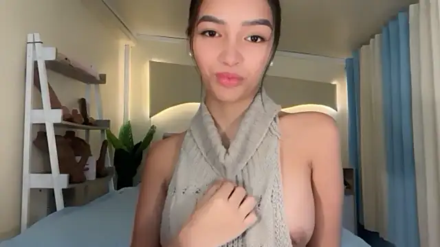 Snapshot of _caroline69 chatting on 19, 11, 2025 caroline69 online show from 19, 11, 2025