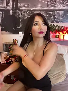 Snapshot of KateLatorre chatting on 13, 12, 2024 KateLatorre online show from 13, 12, 2024