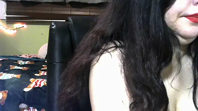 Snapshot of Mistimoon chatting on 21, 12, 2025 Mistimoon online show from 21, 12, 2025