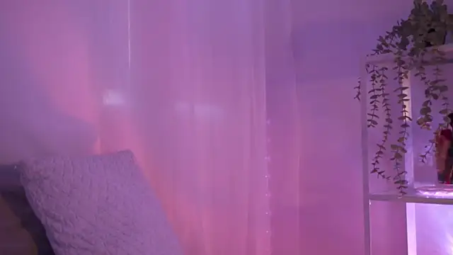 HannaMoom online show from 26, 11, 2025