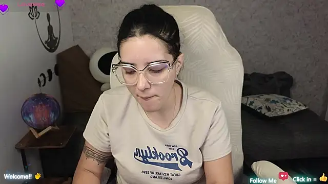 Snapshot of blue__moon_ chatting on 17, 2, 2025 blue moon online show from 17, 2, 2025