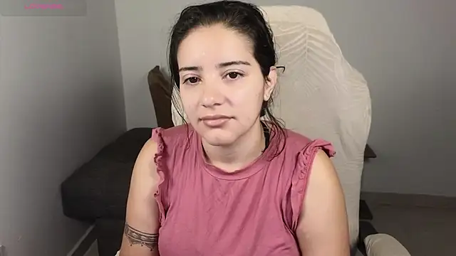 Snapshot of blue__moon_ chatting on 30, 10, 2025 blue moon online show from 30, 10, 2025