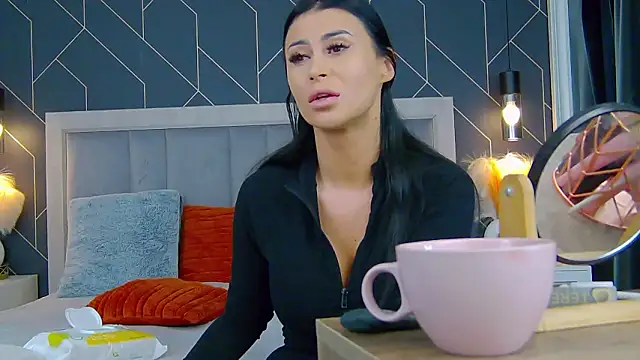 EmyLaveau online show from 17, 3, 2026