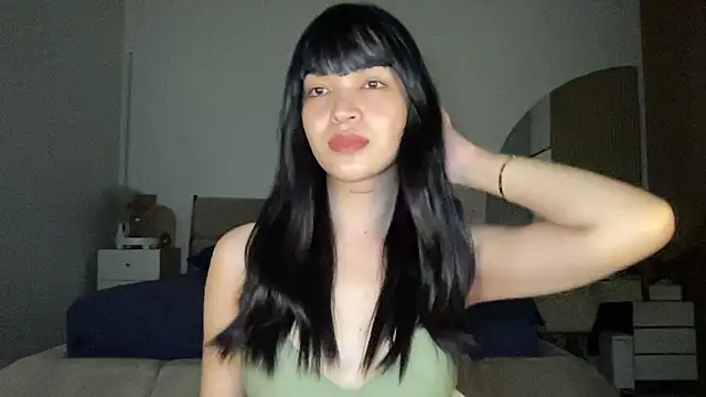 Snapshot of Rogueblaze chatting on 12, 9, 2025 Rogueblaze online show from 12, 9, 2025