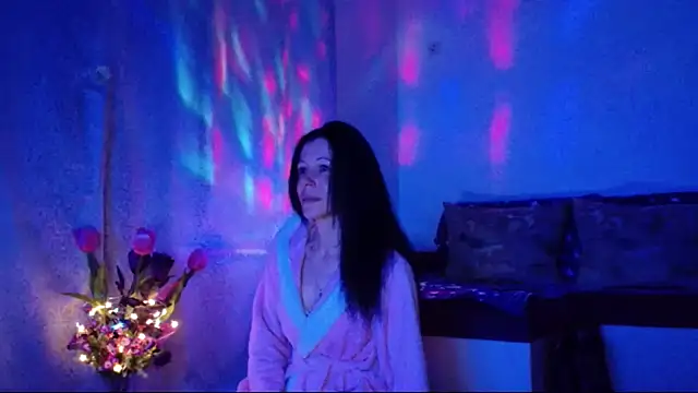 Snapshot of ElysaSun chatting on 2, 3, 2025 ElysaSun online show from 2, 3, 2025