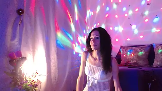 Snapshot of ElysaSun chatting on 13, 9, 2025 ElysaSun online show from 13, 9, 2025