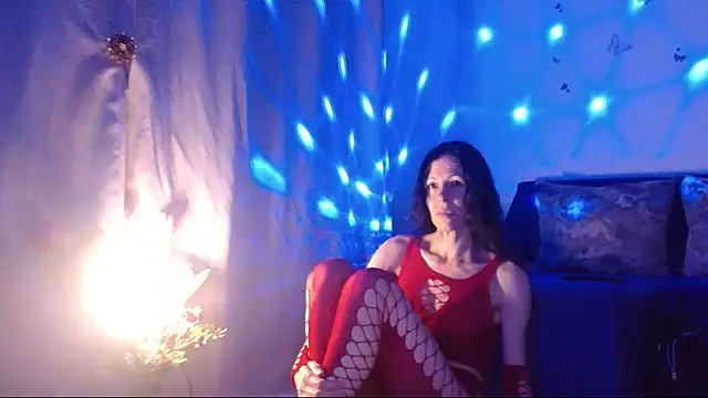 Snapshot of ElysaSun chatting on 26, 11, 2025 ElysaSun online show from 26, 11, 2025