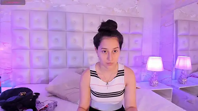 Snapshot of Abby_Sweet1_ chatting on 7, 3, 2025 Abby Sweet1  online show from 7, 3, 2025