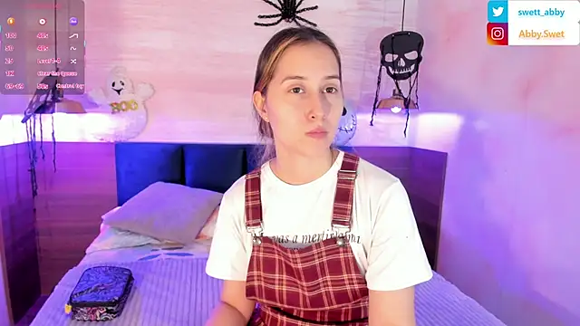 Snapshot of Abby_Sweet1_ chatting on 8, 10, 2025 Abby Sweet1  online show from 8, 10, 2025