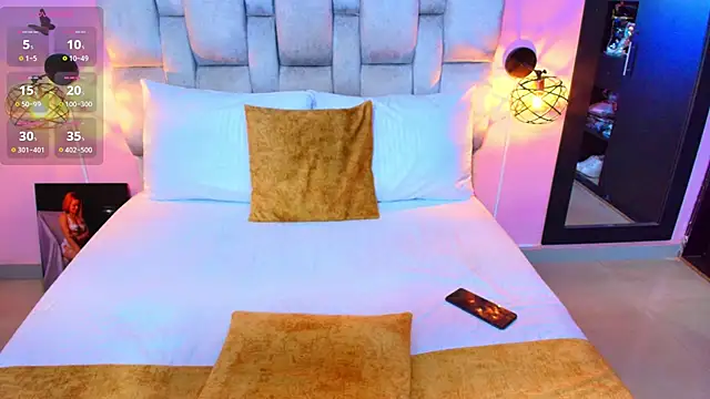 Snapshot of yulina_xue chatting on 19, 11, 2025 yulina xue online show from 19, 11, 2025