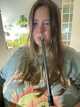 remirann  online show from 12, 9, 2025