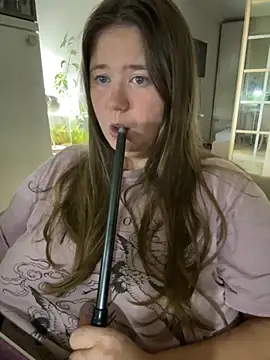 remirann  online show from 5, 10, 2025