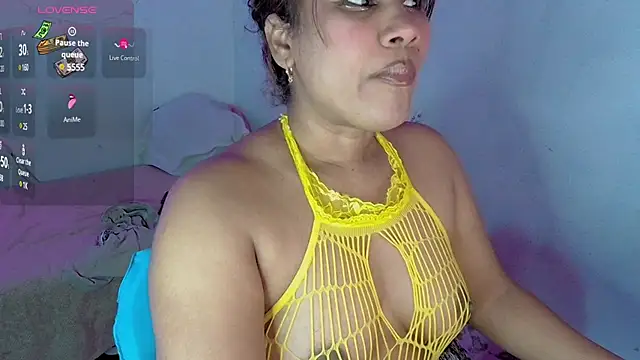 Snapshot of kiarybell__ chatting on 3, 2, 2025 kiarybell online show from 3, 2, 2025