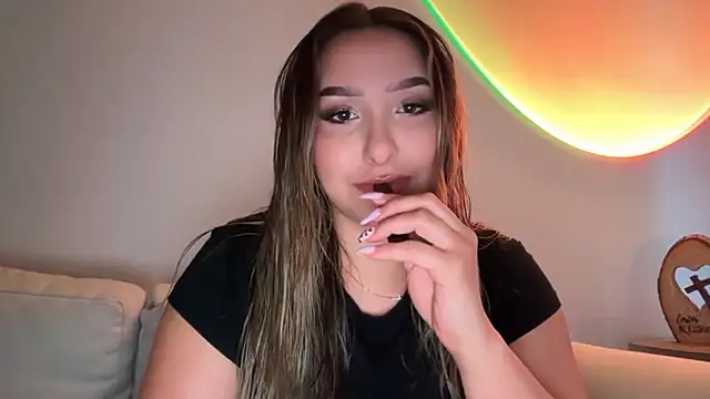 Snapshot of lustfulsmiles chatting on 27, 2, 2026 lustfulsmiles online show from 27, 2, 2026