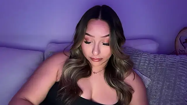 lustfulsmiles online show from 7, 4, 2026