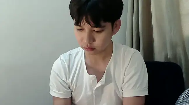 Snapshot of alfonsoasiancutie chatting on 24, 12, 2024 alfonsoasiancutie online show from 24, 12, 2024